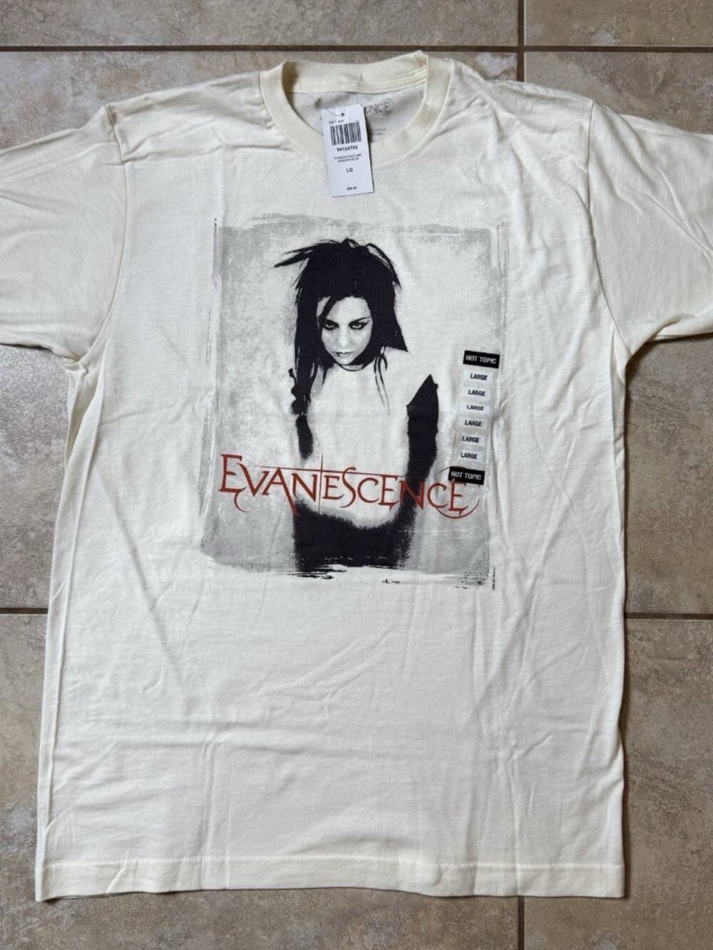 Evanescence Amy Lee Portrait T-Shirt Size LARGE New With Tags